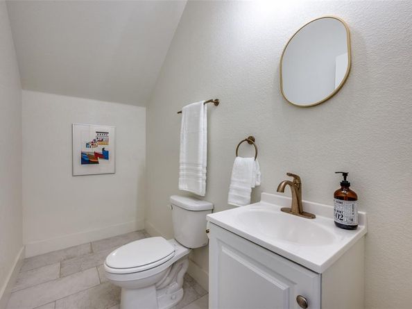 1026 N Tatum Avenue , Dallas Texas 75211