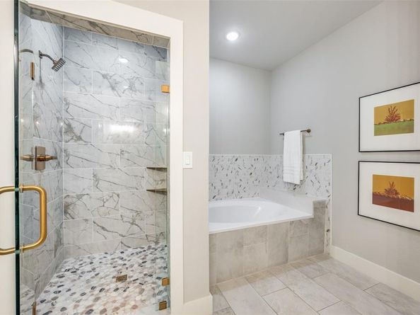 1026 N Tatum Avenue , Dallas Texas 75211