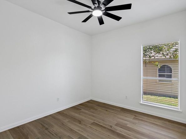 828  Poncho Lane , Fort Worth Texas 76052