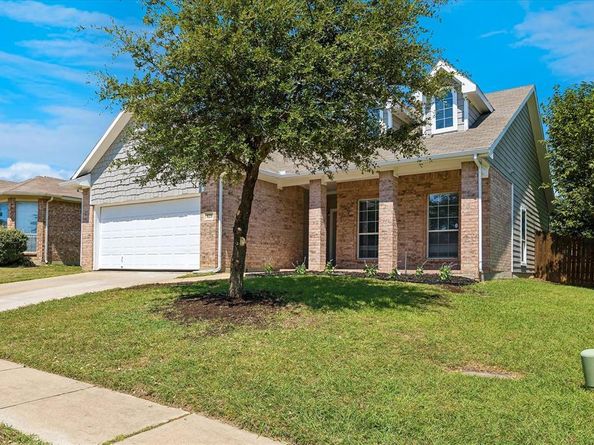 828  Poncho Lane , Fort Worth Texas 76052