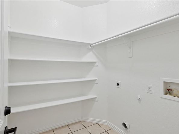 828  Poncho Lane , Fort Worth Texas 76052