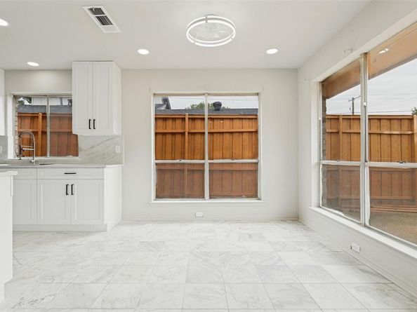 2205  Phoenix Drive , Garland Texas 75040