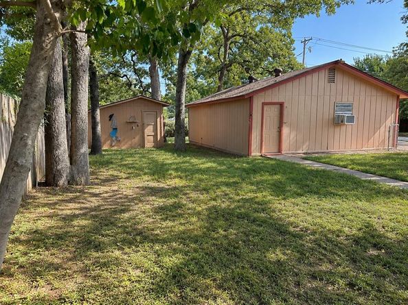 801  Paula Street , Kennedale Texas 76060