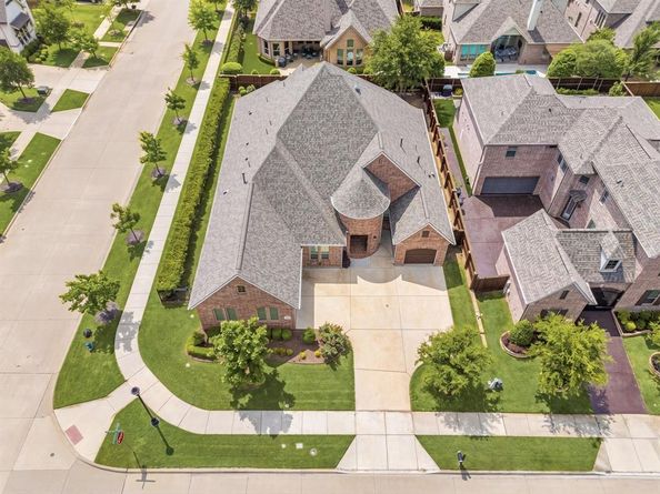 1095  Jennala Drive , Frisco Texas 75036