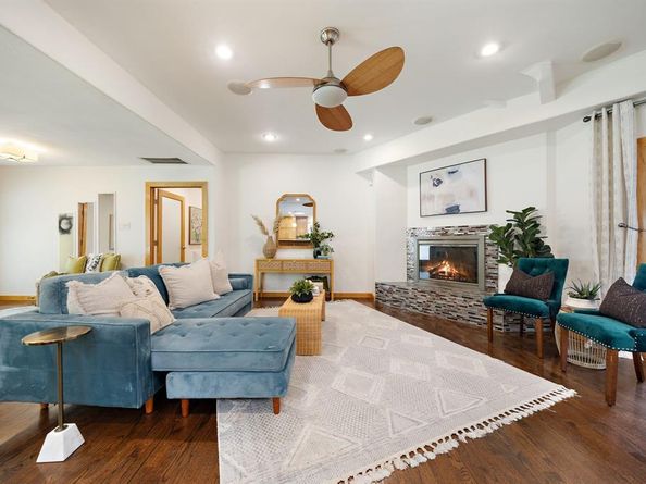 10412  Silverock Drive , Dallas Texas 75218