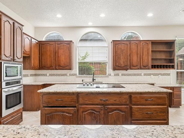 7410  Silverthorn Drive , Rowlett Texas 75089