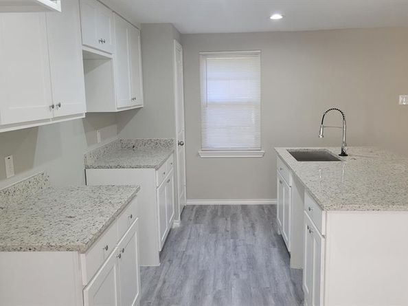 707  Korgan Street , Dallas Texas 75216