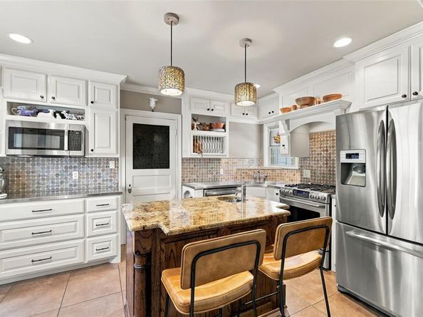 9807  Redondo Drive , Dallas Texas 75218
