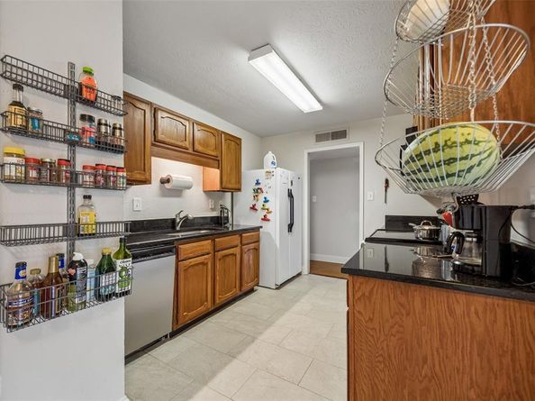 2312  Havenwood Drive , Arlington Texas 76018