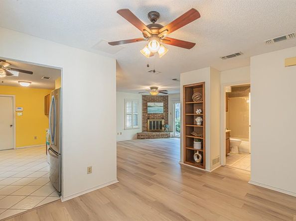 1724  Red Bud Lane , Euless Texas 76039