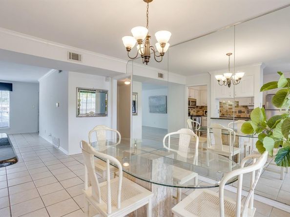 901  Roaring Springs Road , Fort Worth Texas 76114