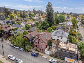 2732 Parker Street, Berkeley CA 94704