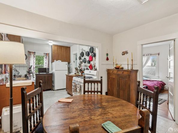 2732 Parker Street, Berkeley CA 94704