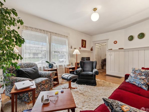 2732 Parker Street, Berkeley CA 94704