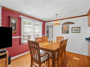 16 Mars Dr, Shrewsbury MA 01545