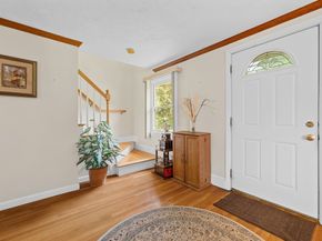16 Mars Dr, Shrewsbury MA 01545