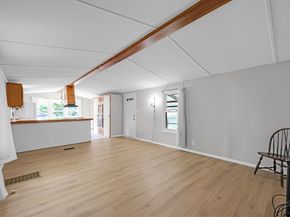 50 Park Ave, Sturbridge MA 01566