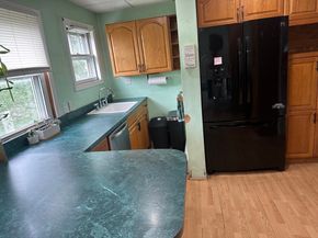 11 Alpha Rd, Holden MA 01520