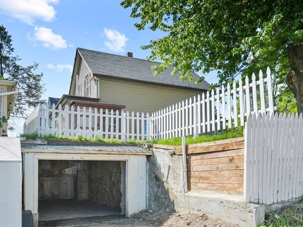 615 North Main Street, Leominster MA 01453