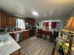 19 Granite St, Uxbridge MA 01569