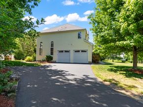 7 Muir Way, Marlborough MA 01752