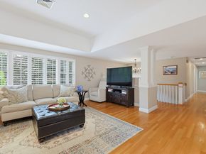 16 Mansion Rd, Wakefield MA 01880