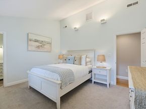 16 Mansion Rd, Wakefield MA 01880