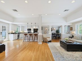 16 Mansion Rd, Wakefield MA 01880