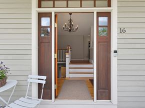 16 Mansion Rd, Wakefield MA 01880