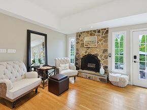 16 Mansion Rd, Wakefield MA 01880