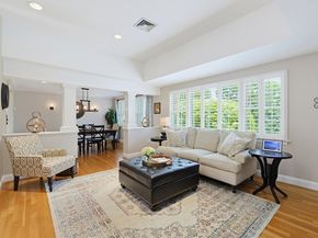 16 Mansion Rd, Wakefield MA 01880