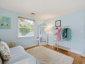 16 Mansion Rd, Wakefield MA 01880