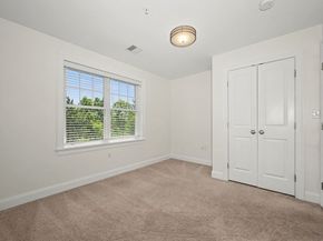 5 Clarks Hill Ln 5, Framingham MA 01702