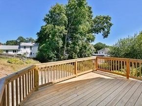 77 Rock Glen Rd, Medford MA 02155