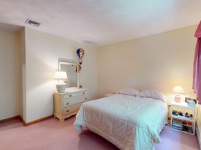 17 James Ave, Middleton MA 01949