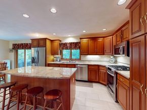 17 James Ave, Middleton MA 01949