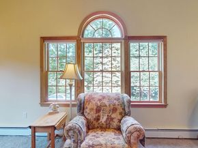 17 James Ave, Middleton MA 01949