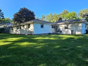 22 Pondview Cir, Brockton MA 02301