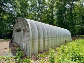 64 Number 10 Schoolhouse Rd, Charlton MA 01507