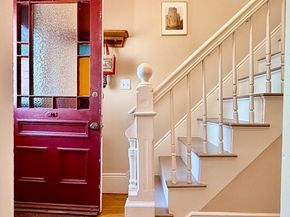 10 Mountain Ave, Somerville MA 02143