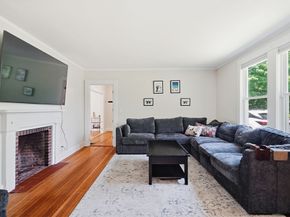 207 Dodge St, Beverly MA 01915