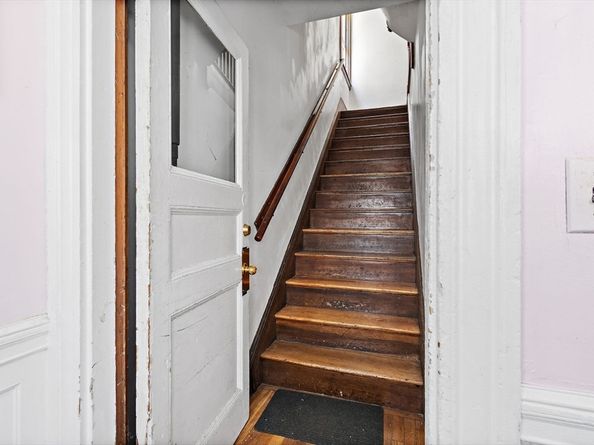 9 Romsey St 3, Boston MA 02125