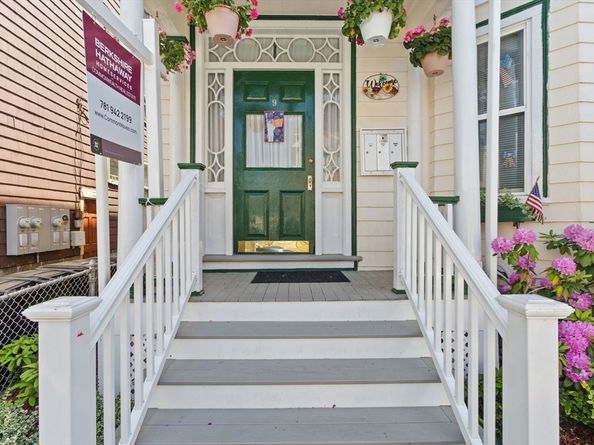 9 Romsey St 3, Boston MA 02125
