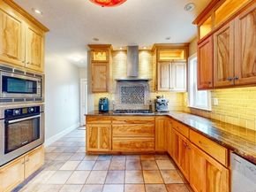 435 E 7th St 2, Boston MA 02127