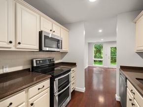 171 Swanton St 7, Winchester MA 01890