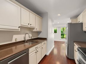 171 Swanton St 7, Winchester MA 01890