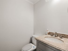 171 Swanton St 7, Winchester MA 01890