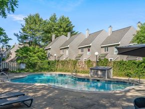 171 Swanton St 7, Winchester MA 01890