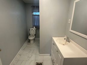 1 Eames Ave, Worcester MA 01603