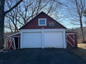 1 Eames Ave, Worcester MA 01603